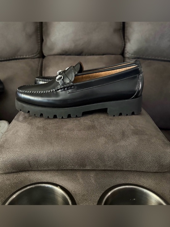 G.H. Bass & Co. Shoes - G.H. Bass & Co. Women's Black Weejuns Leather Bit Loafers size 9